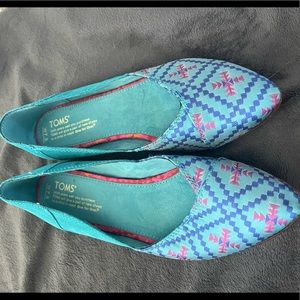 Toms, 7.5 never worn point toe flats
